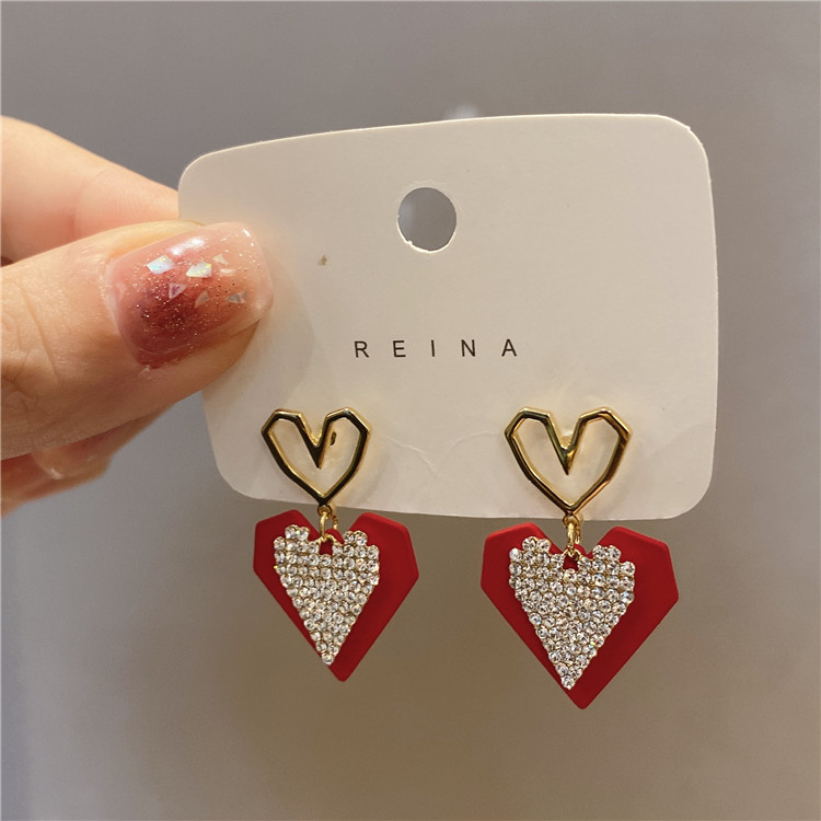 Simple Red Heart Pendant Earrings Wholesale display picture 3