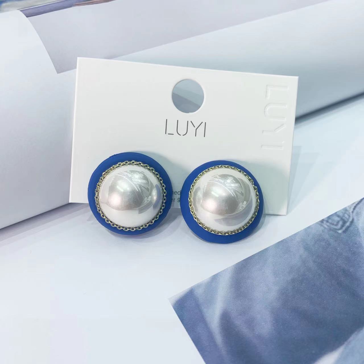 Explosive Style Earrings Office Ol Fashion Style Simple Blue Pearl Earrings display picture 4