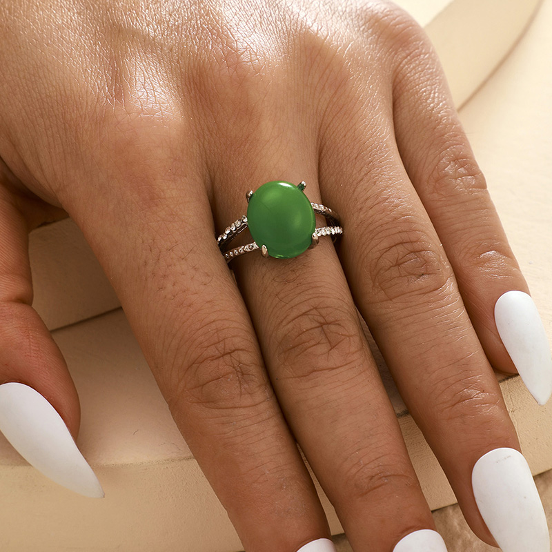 European And American Jewelry Personality Simple Green Resin Single Ring Acrylic Round Rings display picture 1