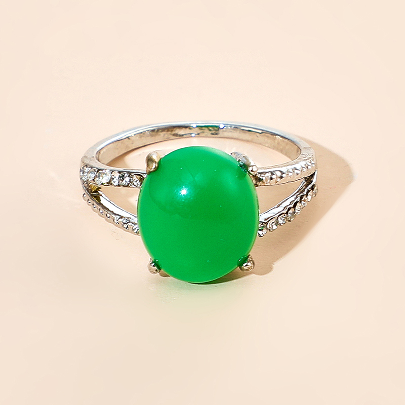 European And American Jewelry Personality Simple Green Resin Single Ring Acrylic Round Rings display picture 2