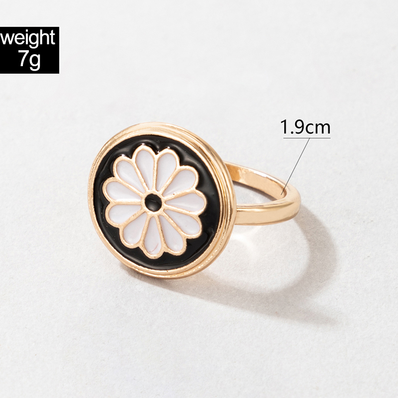 Retro Enamel Glaze Small Daisy Hit Color Ring Wholesale display picture 8