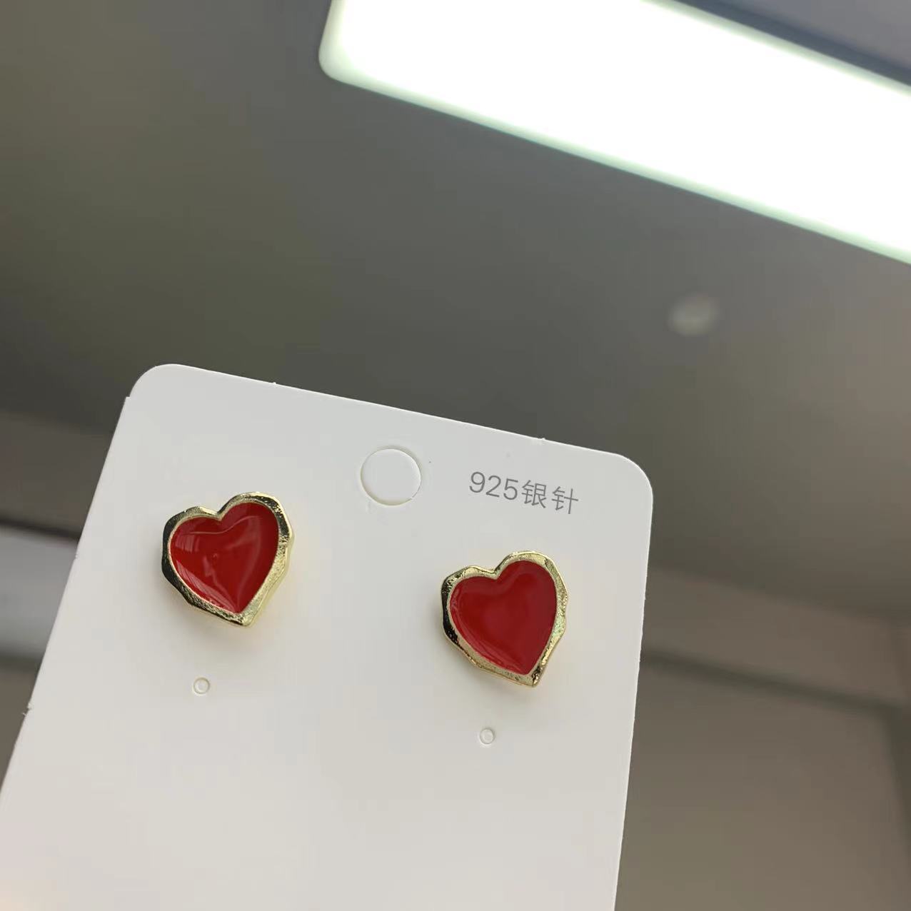 Fashion Simple Heart-shaped Solid Color Earrings display picture 4