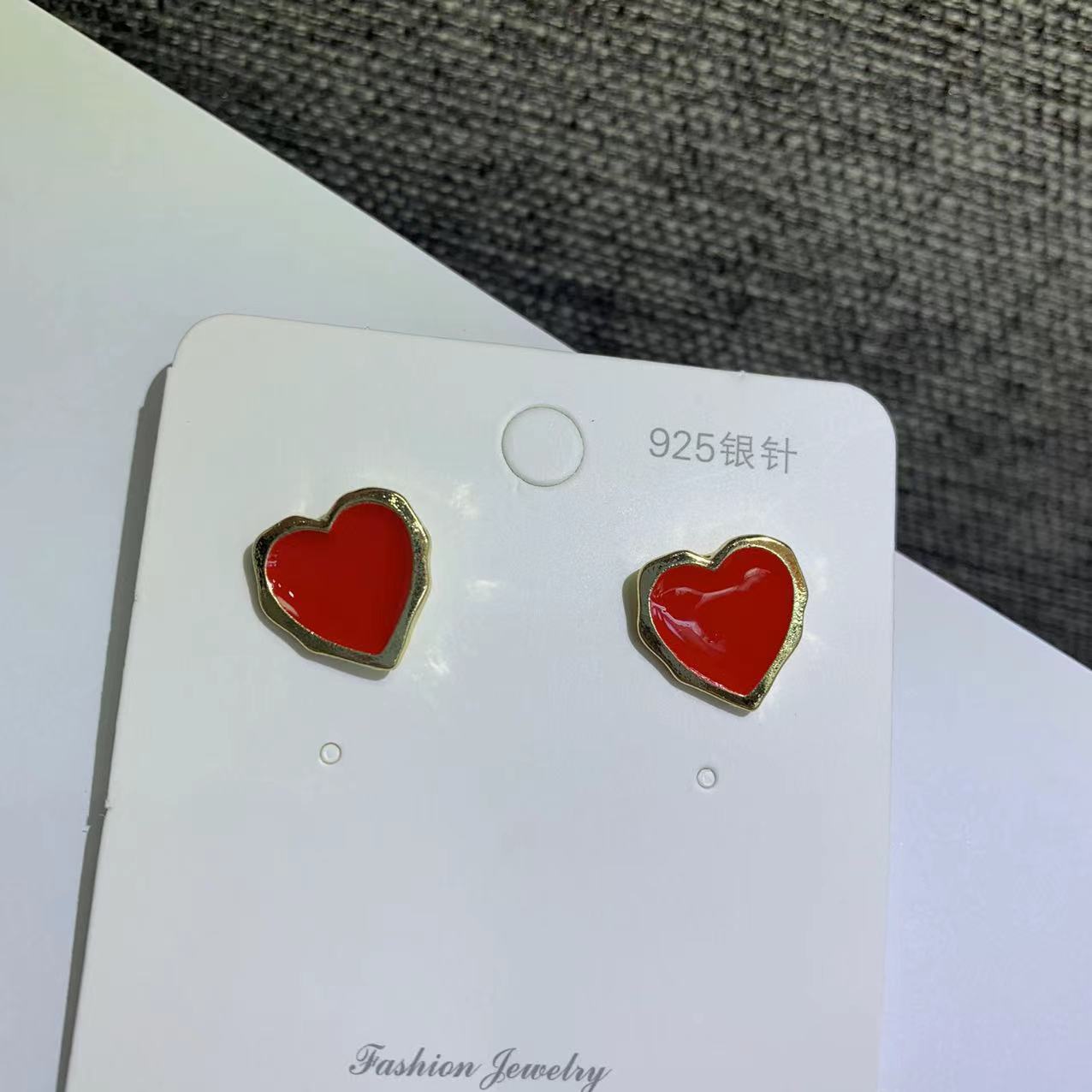 Fashion Simple Heart-shaped Solid Color Earrings display picture 5