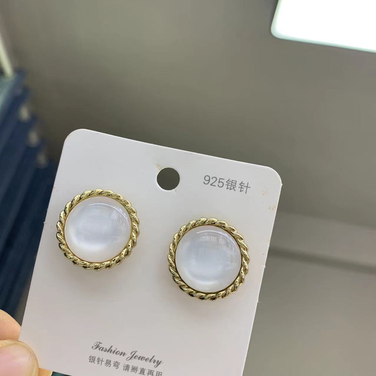 Ol Fashion Style Simple Circle Earrings Wholesale Jewelry display picture 4