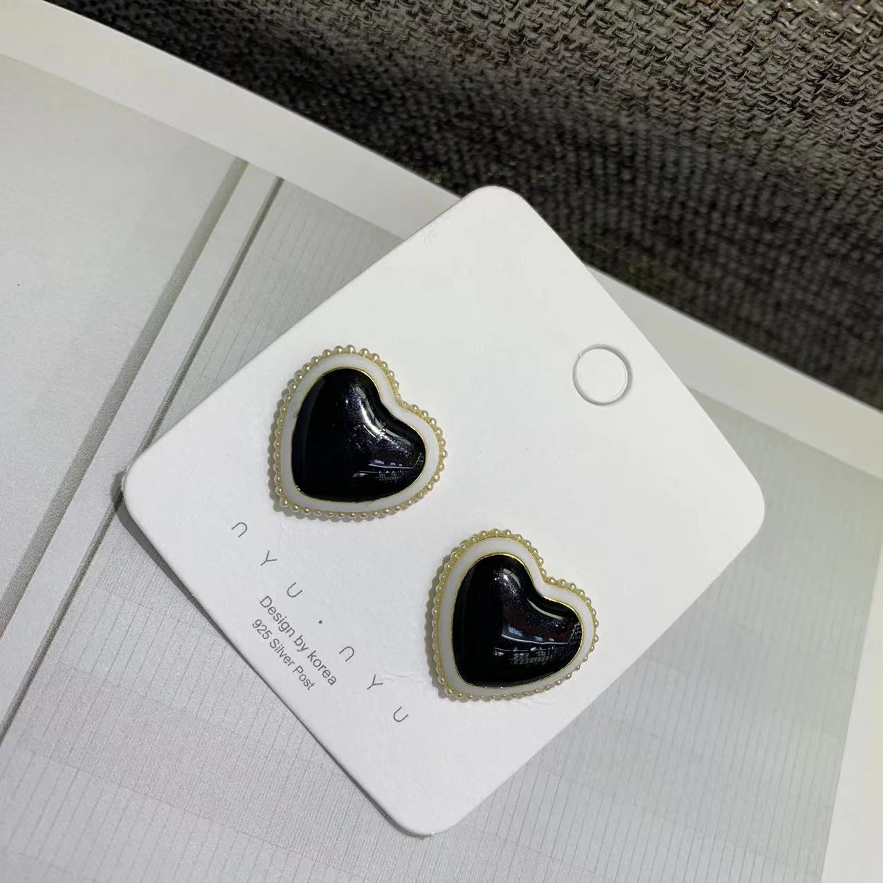 Explosive Style Earrings Office Ol Fashion Style Simple Heart Shape Earrings display picture 3