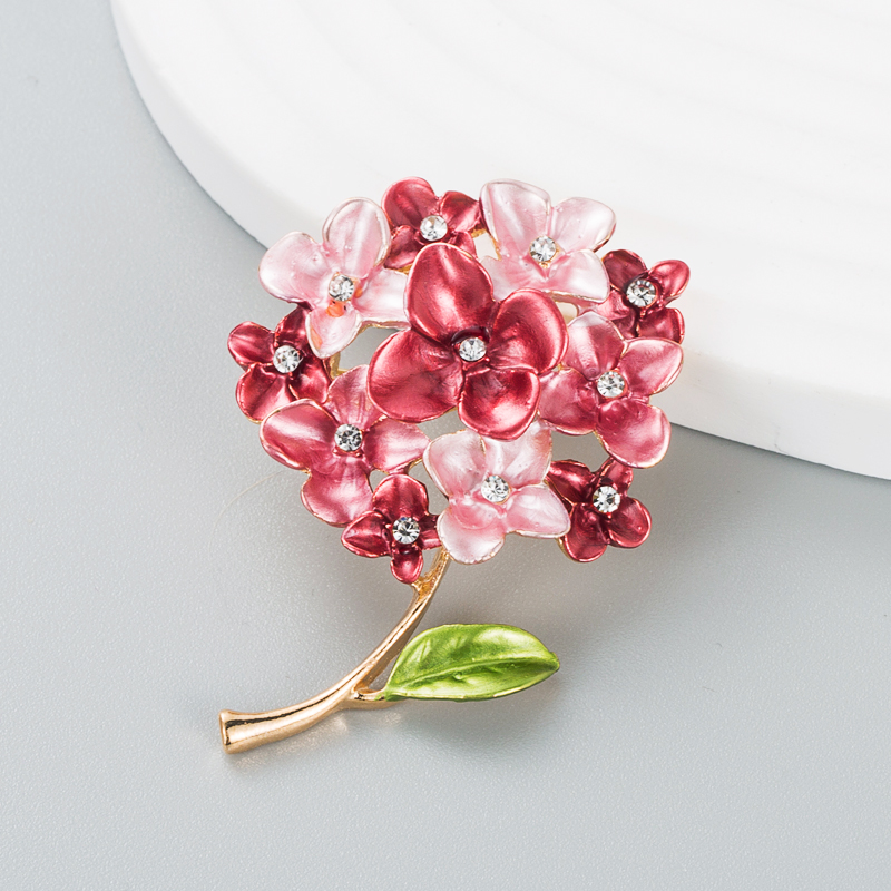 Fashion Rhinestone Dripping Flower Brooch Simple Brooch Accessories display picture 4
