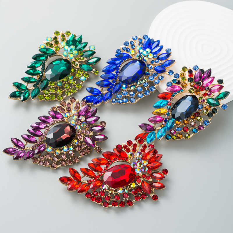 European And American Alloy Diamond-studded Flower Brooch Female Wholesale display picture 2