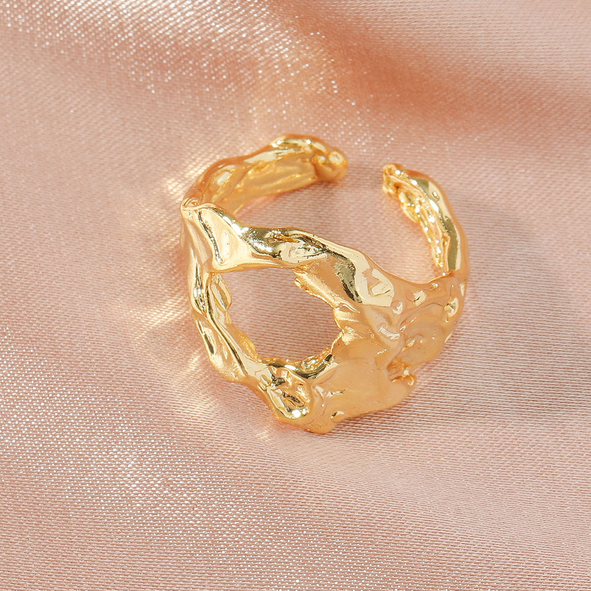 18kgp Retro Goldene Geometrische Beule Offener Ring Frauen display picture 1