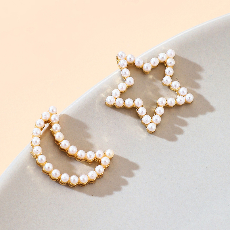 Pendientes De Perlas De Mariposa De Alces Coreanos Pendientes De Perlas De Círculo De Diamantes Pendientes display picture 8