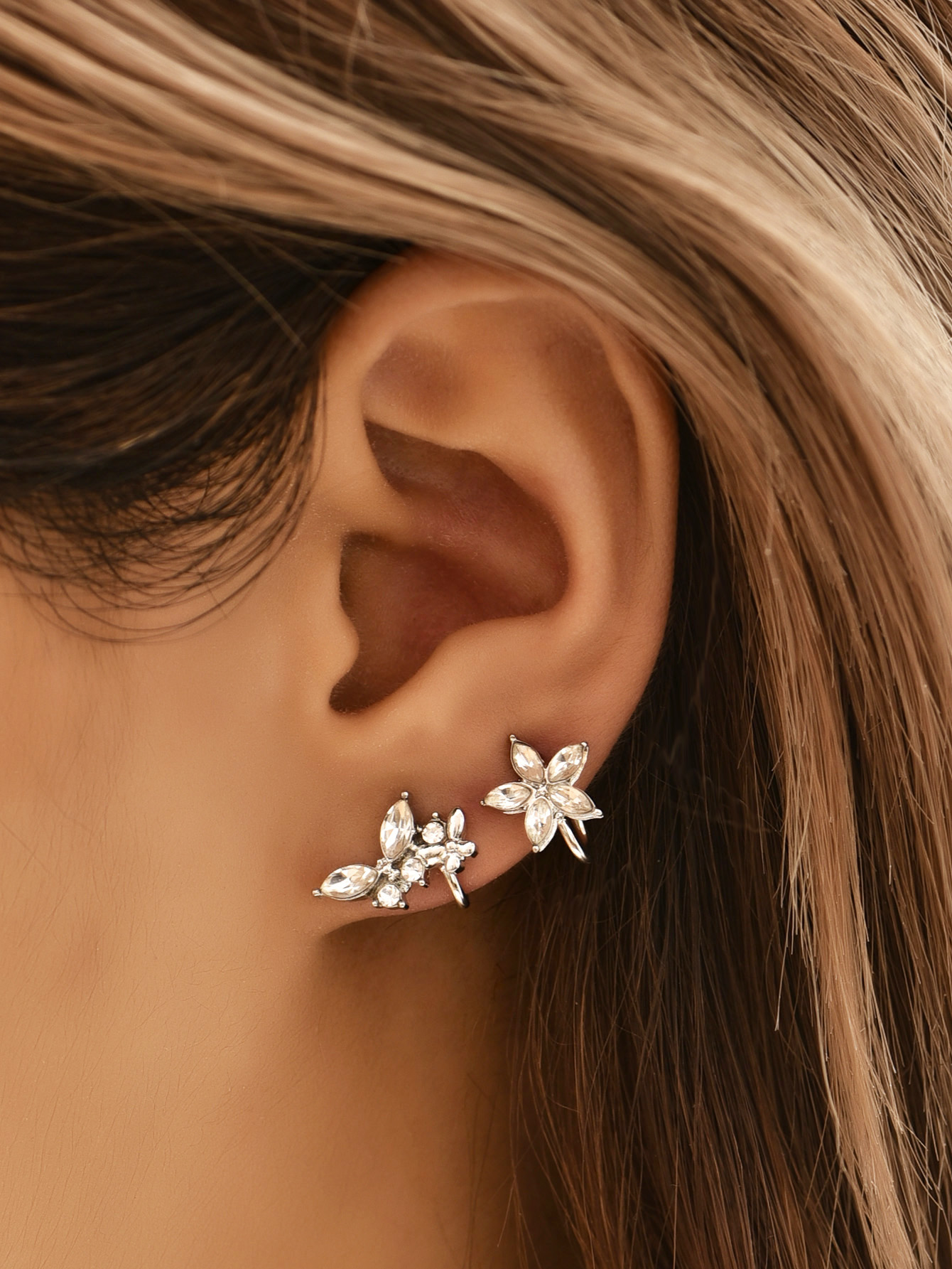 Fashion New Full Diamond Earrings display picture 1