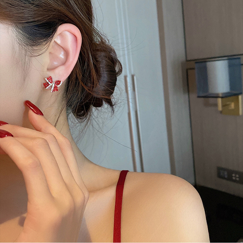 New Fashion Diamond Bow Earrings display picture 2