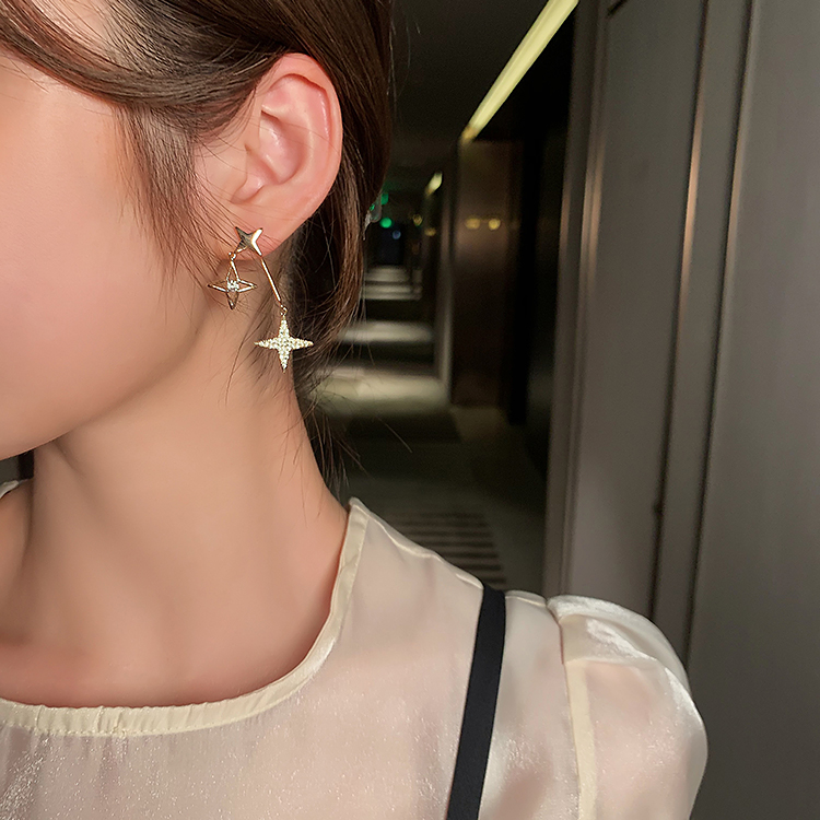 Simple Fashion Star Earrings display picture 4