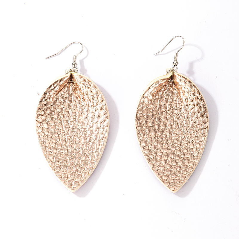 Retro Snake Pattern Imitation Leather Leaf Earrings display picture 1