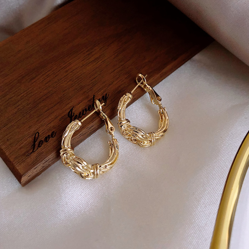 Retro New Circle Earrings display picture 2
