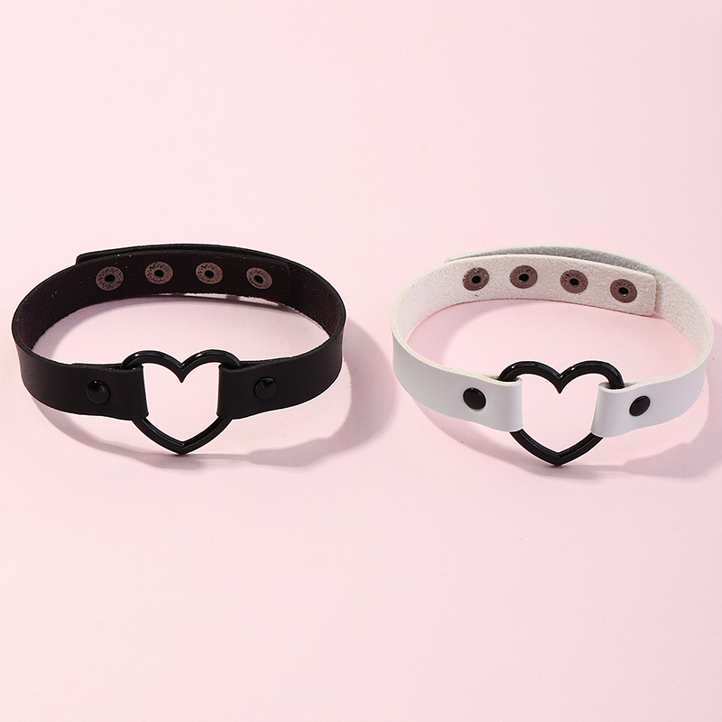 Korea Mode Love Alloy Leather Choker Set display picture 3