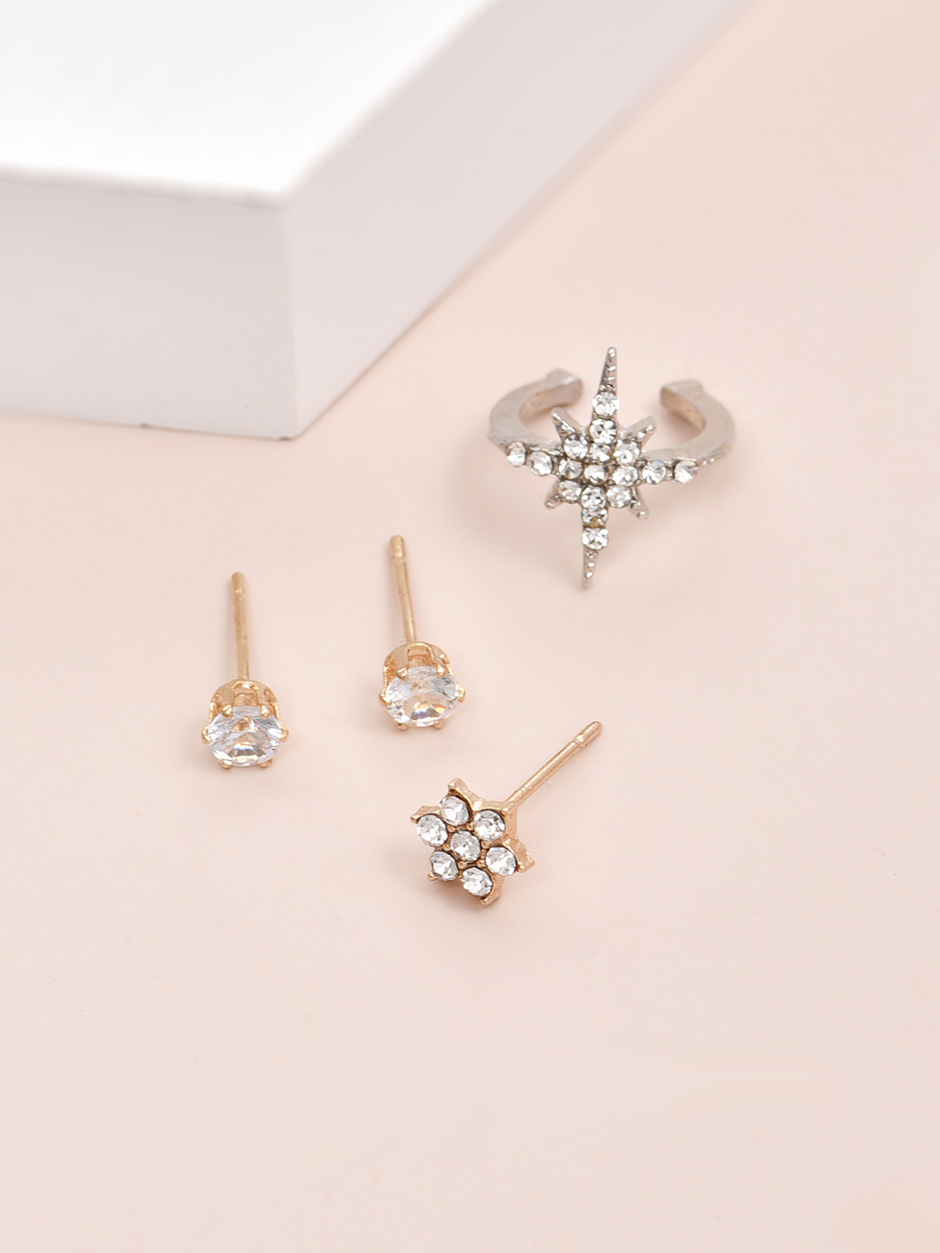 Punk Diamond Star Earrings Set display picture 4