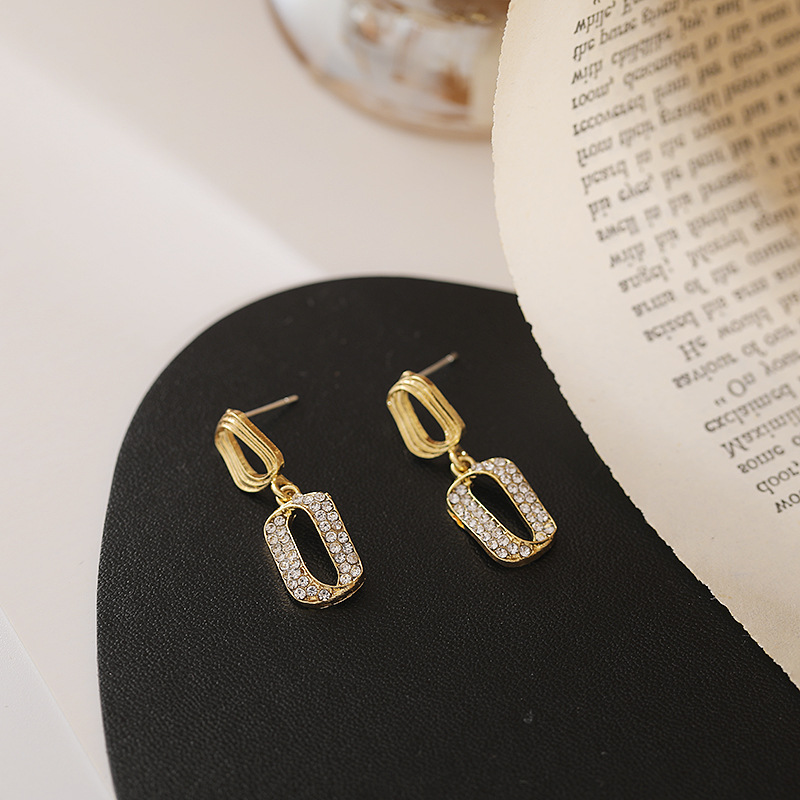 Korean Fashion Wild Diamond Geometric Earrings display picture 3