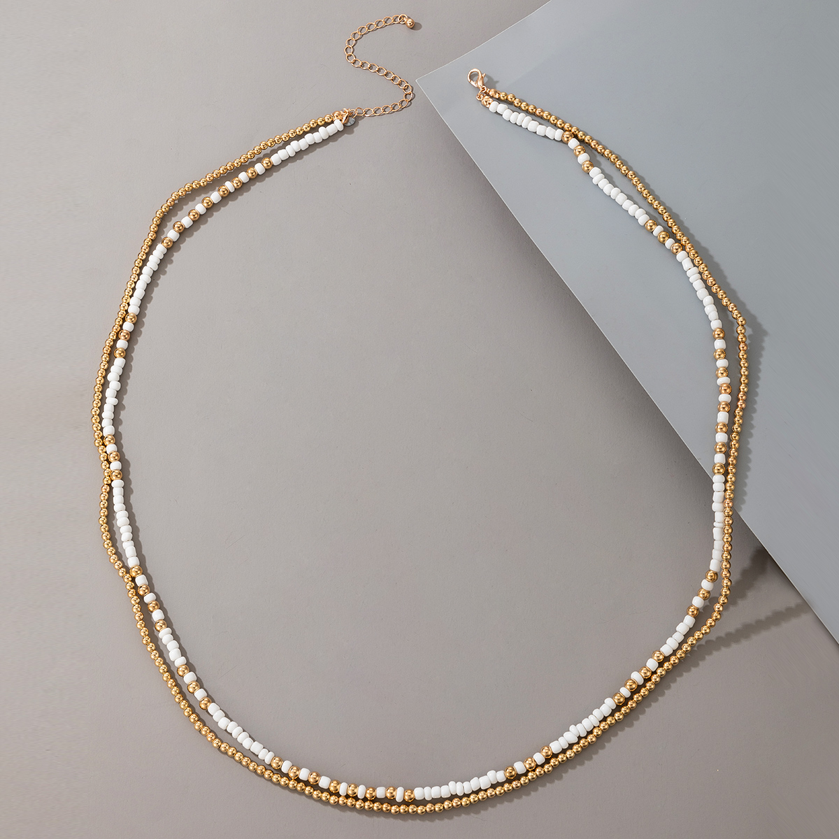 Retro Golden Handmade Round Beaded Necklace display picture 5
