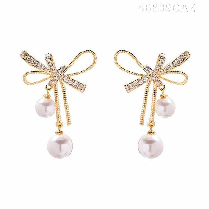 Diamond Bow Pearl Earrings display picture 2