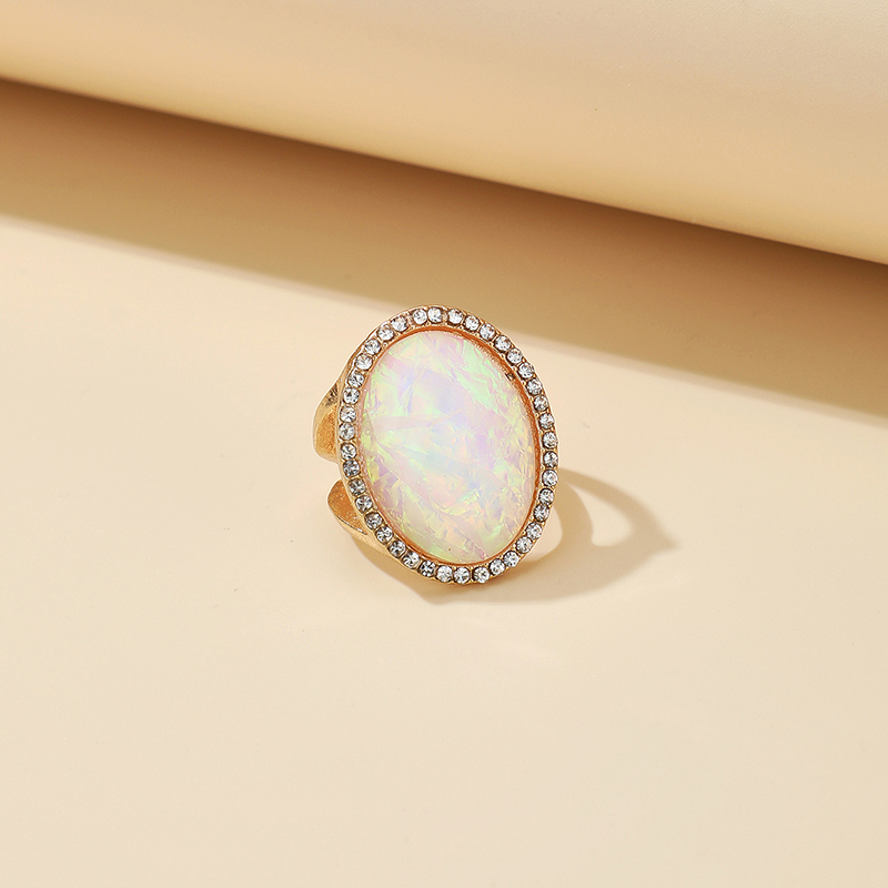 Retro Oval Colorful Gemstone Ring display picture 3