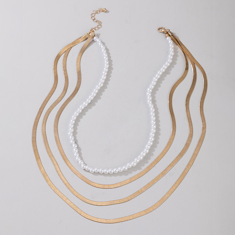 Simple Pearl Exaggerated Gold Chain Four-layer Necklace display picture 5
