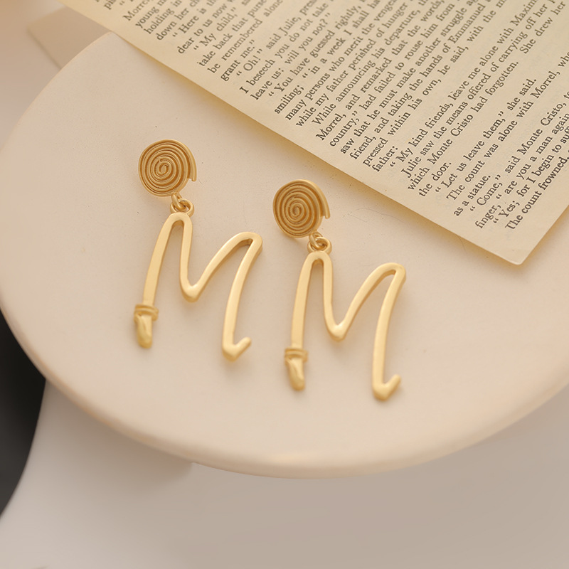 Korea Fashion M Letter Earrings display picture 3