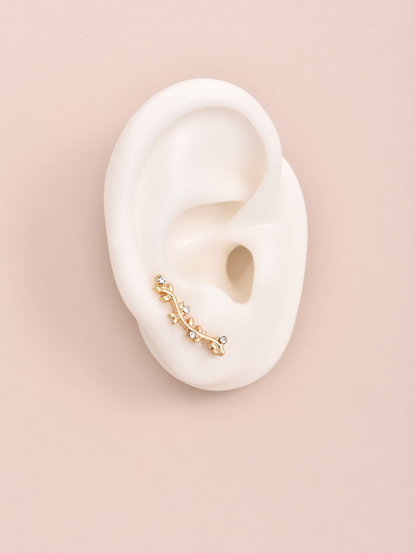 Korean Sweet Simple Flower Shape Earrings display picture 3