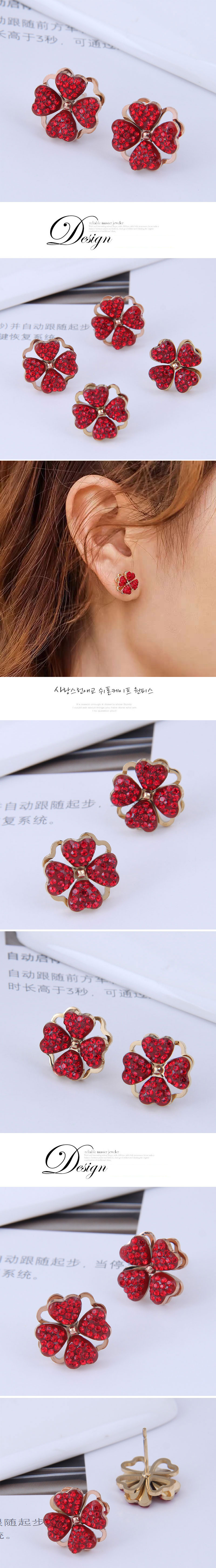 Simple Diamond-studded Four-leaf Titanium Steel Earrings display picture 1