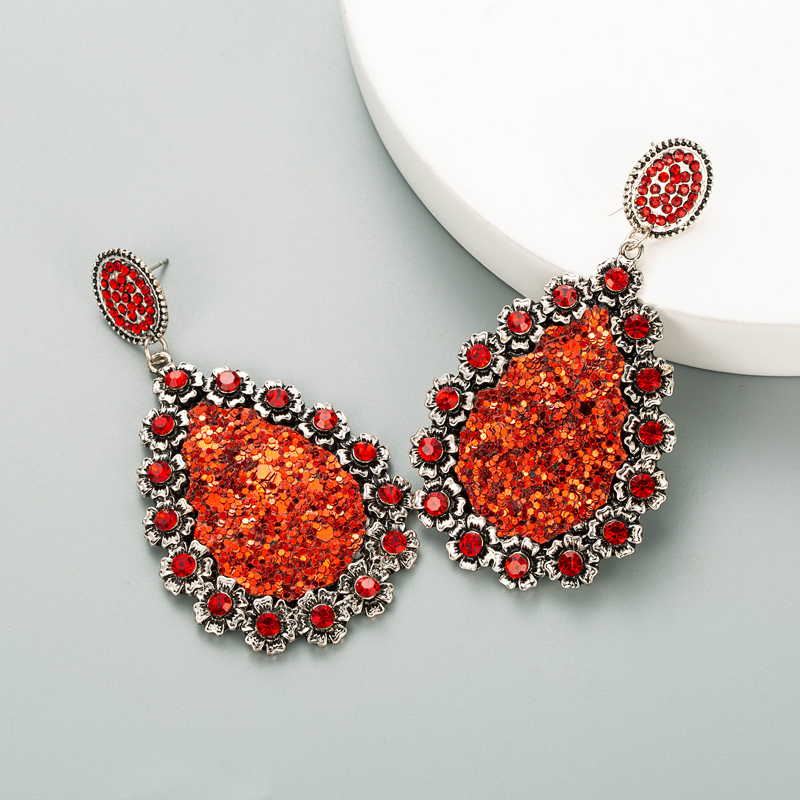 New Fashion Alloy Inlaid Rhinestone Sequin Earrings display picture 8