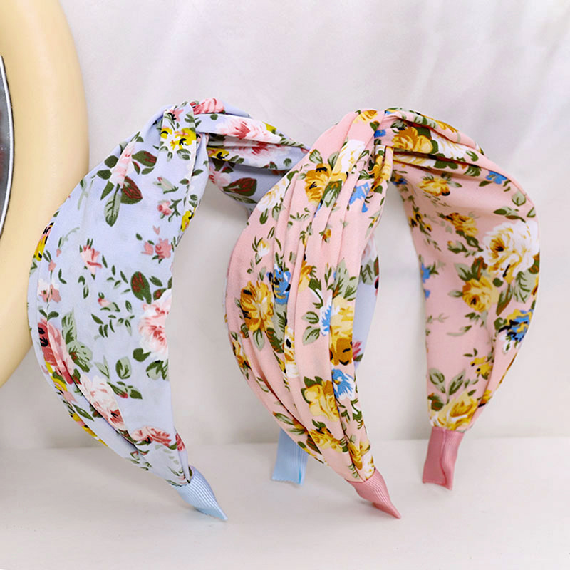 Wholesale Retro Printed Fabric Hair Band Floral Headband display picture 5