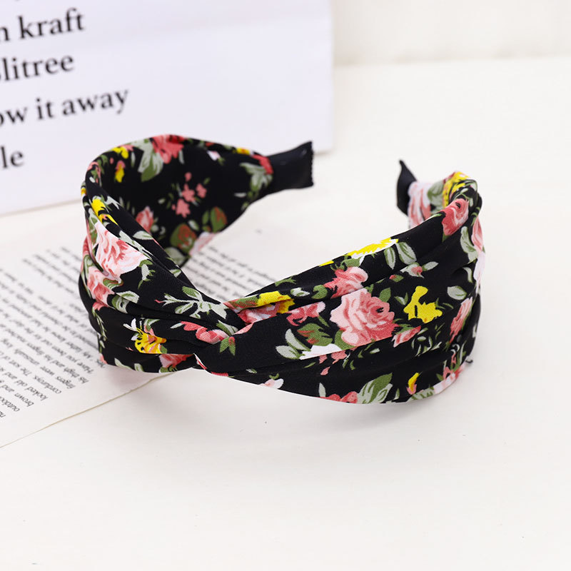 Wholesale Retro Printed Fabric Hair Band Floral Headband display picture 8