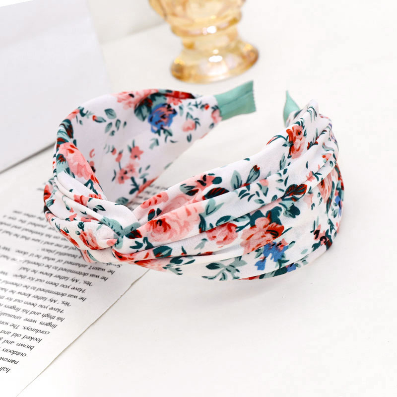 Wholesale Retro Printed Fabric Hair Band Floral Headband display picture 9