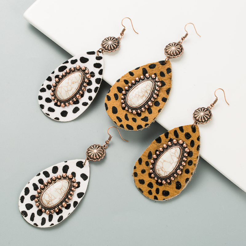 Exaggerated Drop-shaped Leather Leopard Earrings Alloy Inlaid White Turquoise Bronze Long Earrings display picture 2