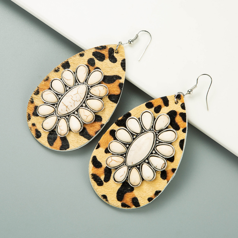 Bohemian Drop-shaped Leather Leopard Earrings Exaggerated White Turquoise Earrings display picture 5