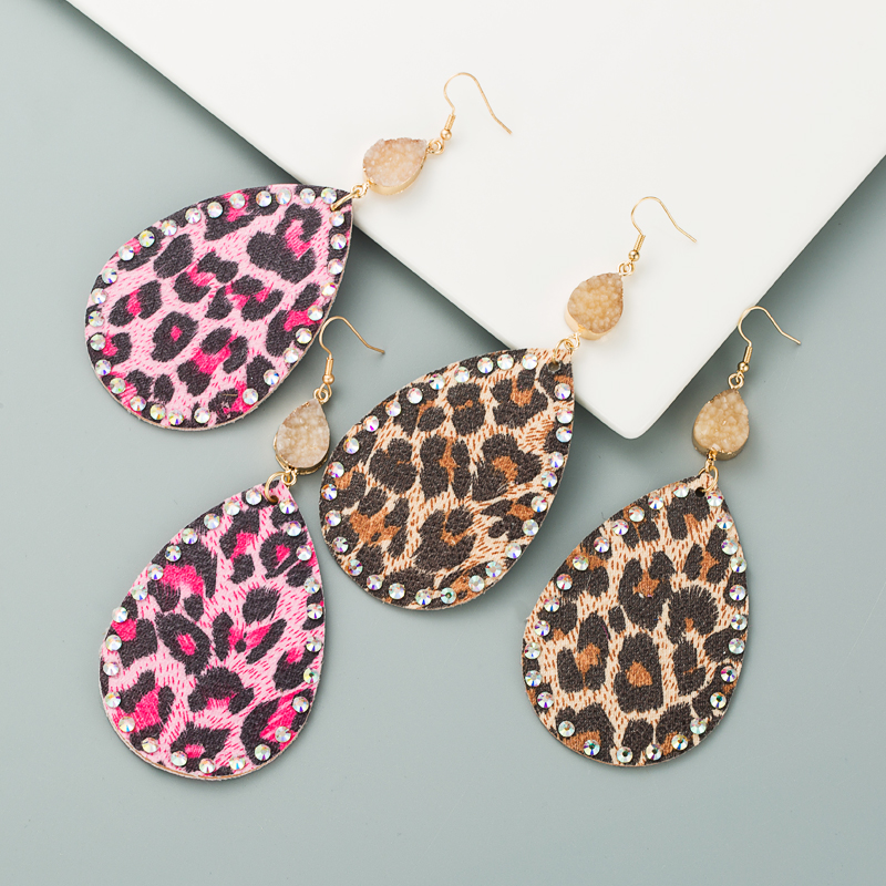 Fashion Pu Leather Leopard Print Bohemian Rhinestone Earrings display picture 5
