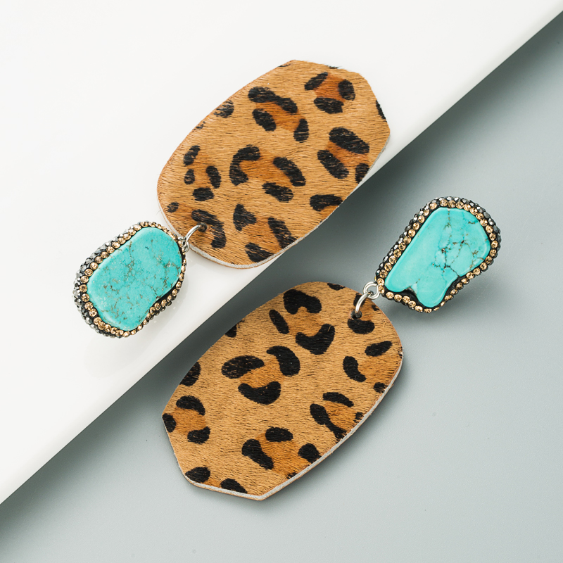Fashion Exaggerated Geometric Leather Leopard Print Earrings display picture 6