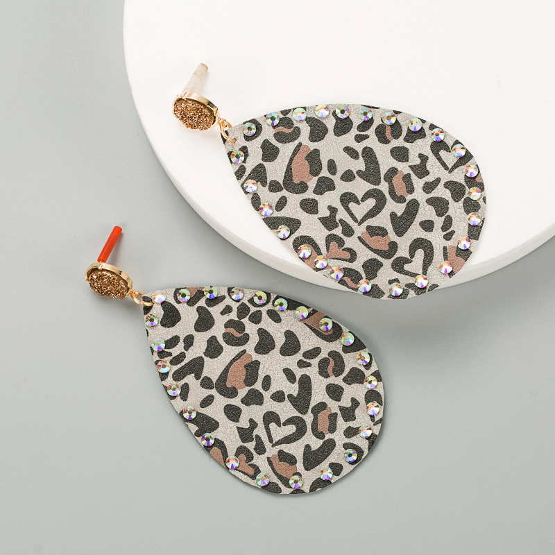 Bohemian Drop-shaped Pu Leather Rhinestones Earrings display picture 4
