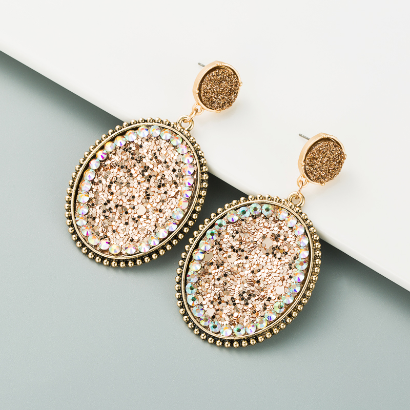 Fashion Exaggerated Oval Leather Sequin Alloy Earrings display picture 3