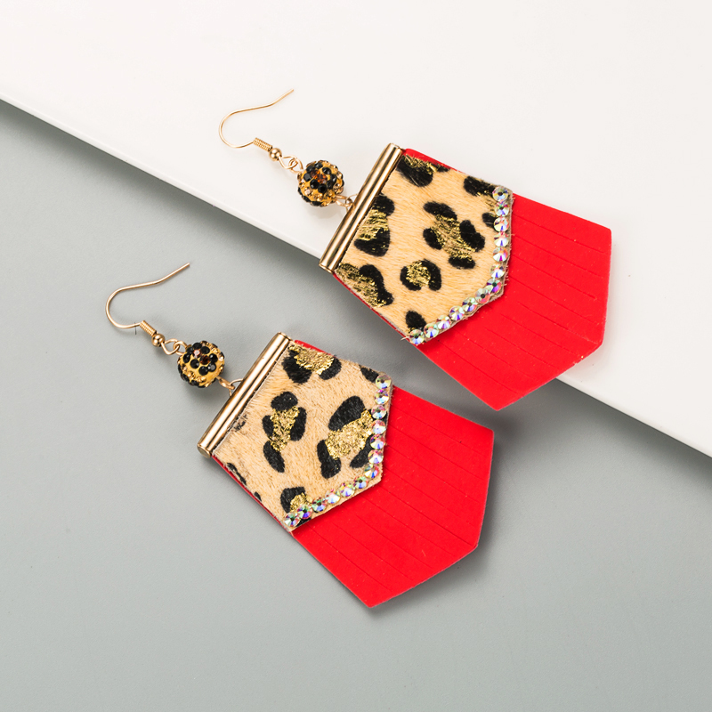 Leopard Print Hot Stamped Long Leather Rhinestone Earrings Bohemian Earrings display picture 4