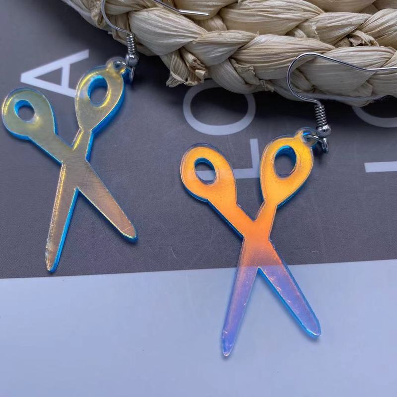 New Acrylic Color Reflective Scissors Women's Earrings display picture 1
