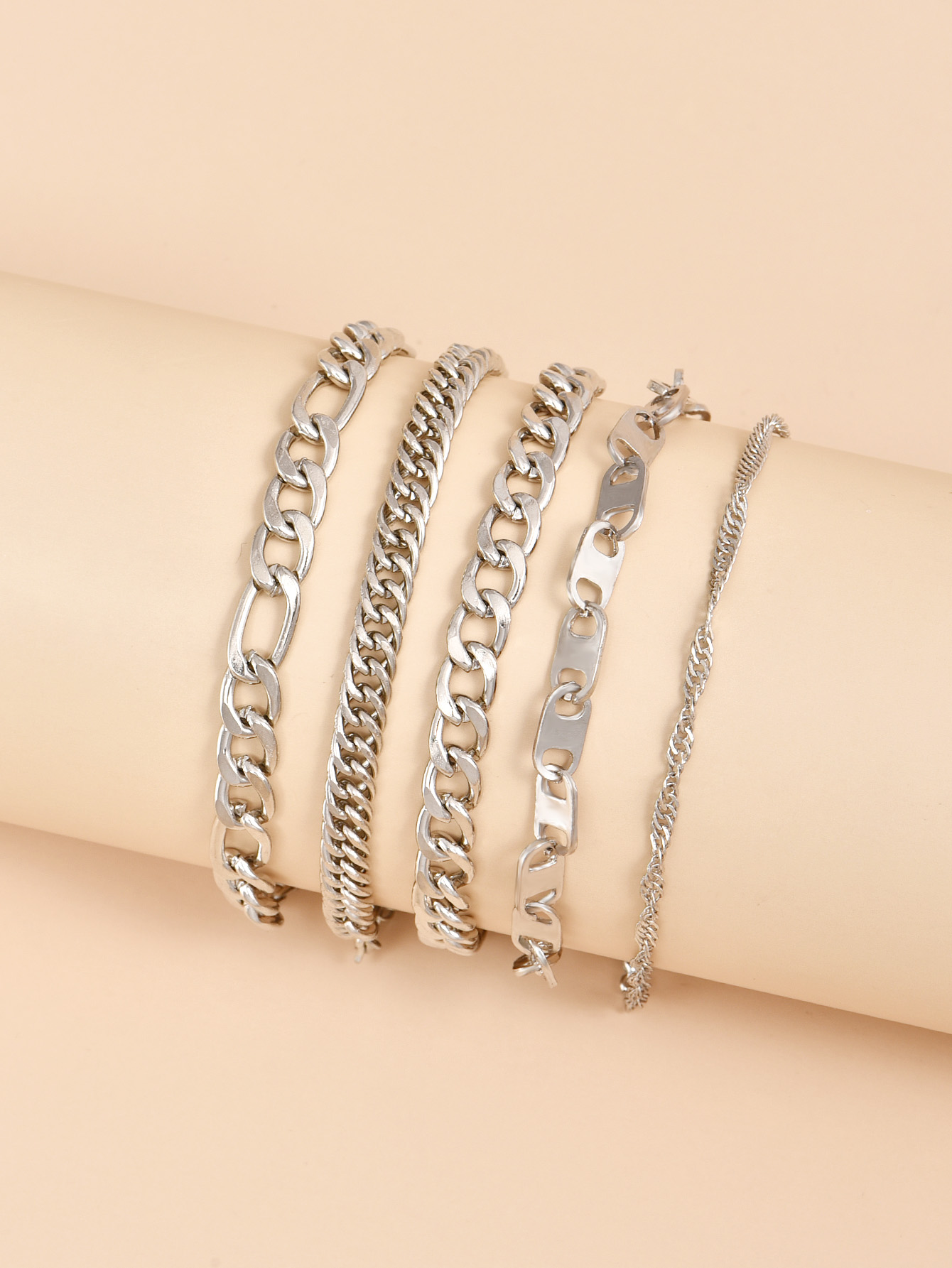 Fashion Simple Style Heavy Metal Style 5-piece Bracelet Set display picture 2