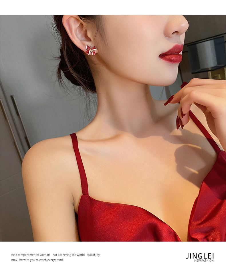 Fashion New Style Red Super Flash Bow Earrings display picture 4
