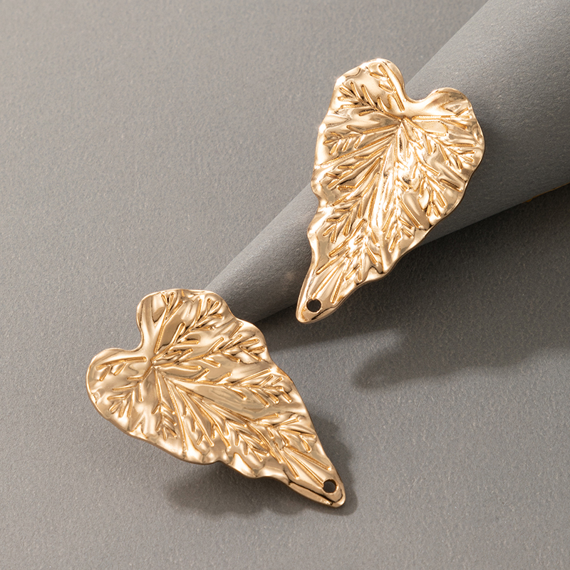 New Exaggerated Golden Leaf Earrings display picture 3