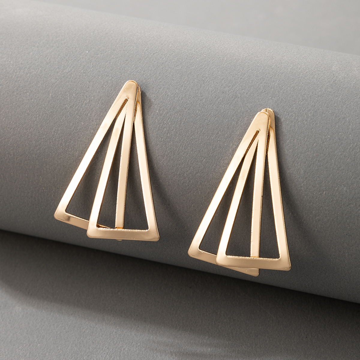 New Fashion Simple Geometric Triangle Earrings display picture 4