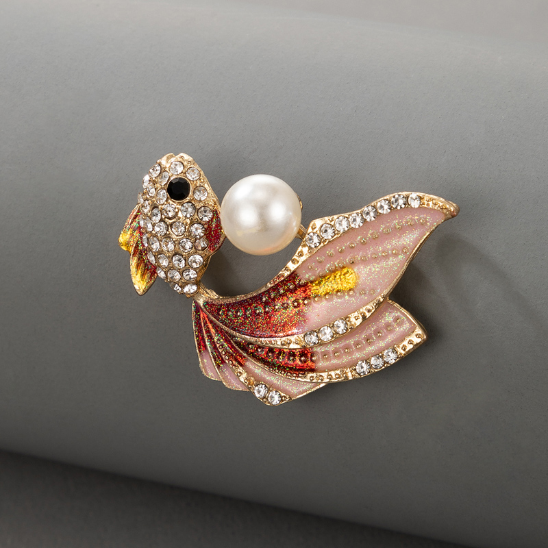 New Fashion Style Cute Diamond-studded Goldfish Brooch display picture 1
