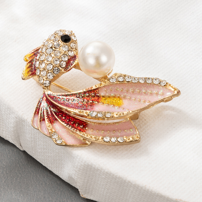 New Fashion Style Cute Diamond-studded Goldfish Brooch display picture 3