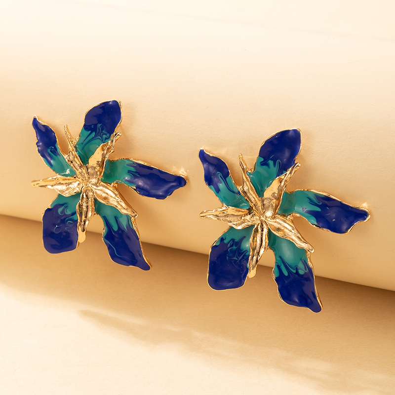 Fashion Style New Romantic Flower Blue Dripping Oil Earrings display picture 2