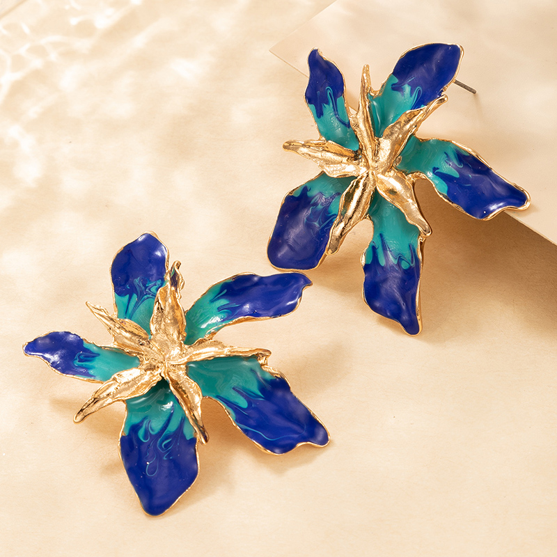 Fashion Style New Romantic Flower Blue Dripping Oil Earrings display picture 4