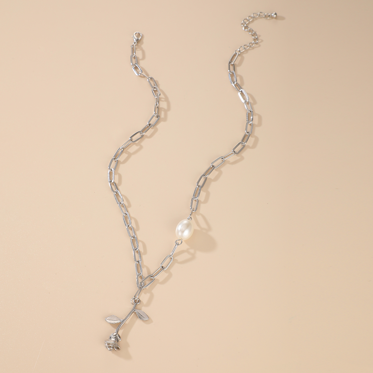 New Romantic Rose Pearl Alloy Necklace display picture 5