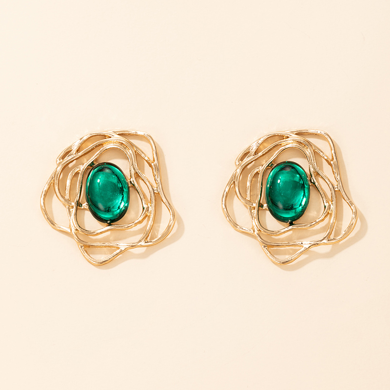 Baroque Emerald Hollow Flower Shape Earrings display picture 3